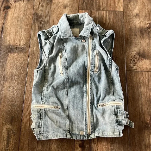 Rebecca Taylor Women’s sleeveless Zipper Denim Vest Size XS Jacket Lightwash - Picture 5 of 9